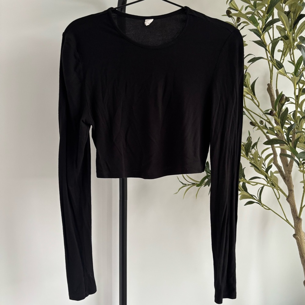 • Cropped Long Sleeve •
